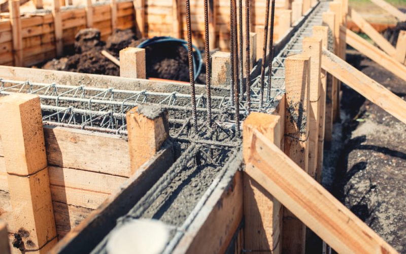 Choisir et utiliser différentes matières pour votre coffrage construction